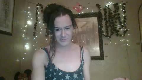 Snapshot of thesillymillie chatting on 02.24.26 sillymillie0 online show from 02.24.26