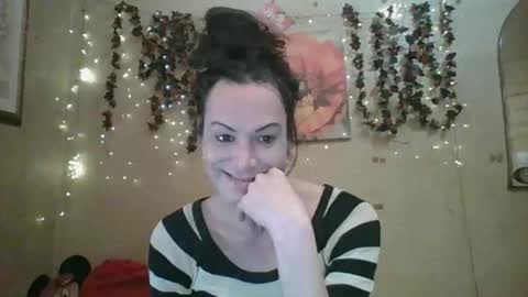 Snapshot of thesillymillie chatting on 04.23.26 sillymillie0 online show from 04.23.26