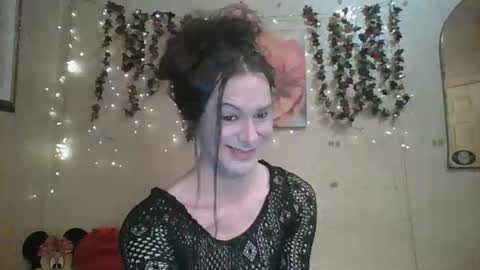 Snapshot of thesillymillie chatting on 05.29.26 sillymillie0 online show from 05.29.26