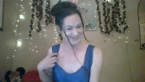 Snapshot of thesillymillie chatting on 07.26.26 sillymillie0 online show from 07.26.26
