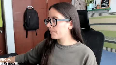 Snapshot of thetropicalseduction chatting on 02.17.26 Nicole online show from 02.17.26