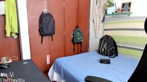 Snapshot of thetropicalseduction chatting on 02.19.26 Nicole online show from 02.19.26