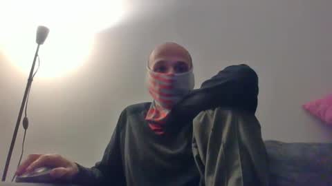 Scarf guy online show from 02.20.25