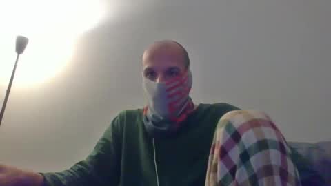 Scarf guy online show from 10.21.25