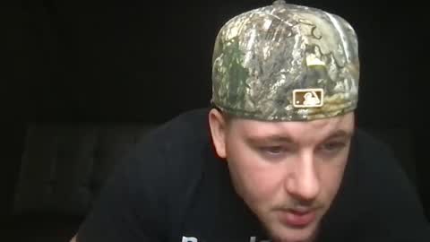 Snapshot of theviberoom chatting on 09.12.25 The Vibe Room online show from 09.12.25