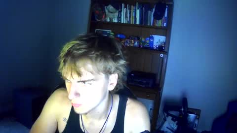 Snapshot of thevincegray chatting on 06.08.26 Vince online show from 06.08.26