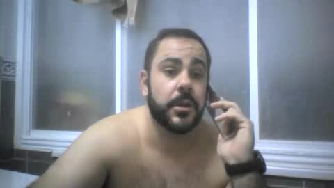 Snapshot of thevoxter chatting on 12.19.25 victor online show from 12.19.25