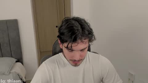 thiaan__ online show from 09.10.25