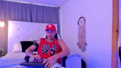 Thiago  online show from 04.08.26