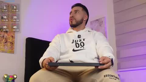 Snapshot of thiago_hill chatting on 02.17.26 Thiago online show from 02.17.26