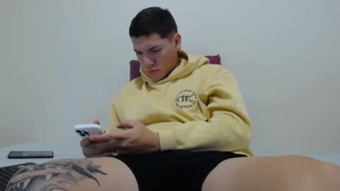 Thiago independent model online show from 01.30.25