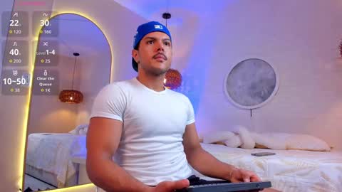 Snapshot of thiago_mercer chatting on 11.05.25 Thiago online show from 11.05.25