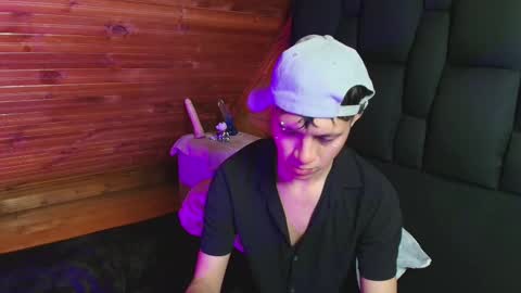 Snapshot of thiago_n_sam chatting on 10.17.25 thiago_n_sam online show from 10.17.25