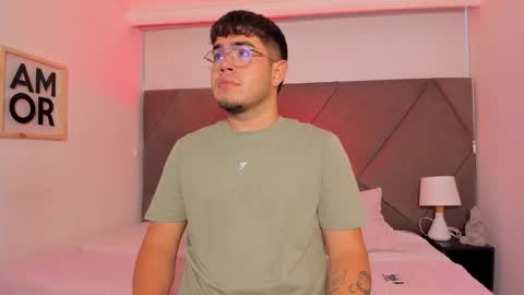 Snapshot of thiago_occonor chatting on 10.22.25 thiago_occonor online show from 10.22.25