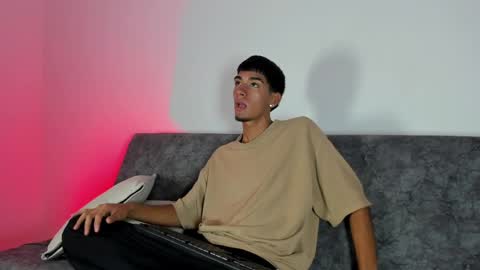 Thiago online show from 04.06.26