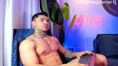 Snapshot of thiagoferrari1 chatting on 09.18.25 thiago online show from 09.18.25