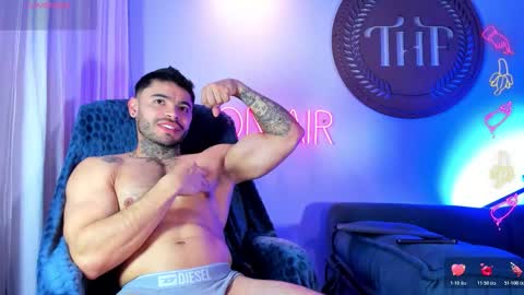 Snapshot of thiagoferrari1 chatting on 10.26.25 thiago online show from 10.26.25