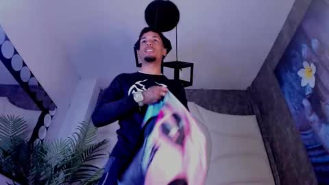 ThiagoFerreti online show from 11.11.25