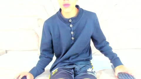 Thiago   online show from 01.11.25