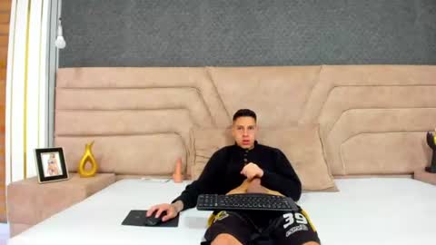 Thiago   online show from 06.22.26