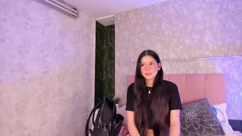 Snapshot of thiara_gh chatting on 05.21.26 thiara_gh online show from 05.21.26