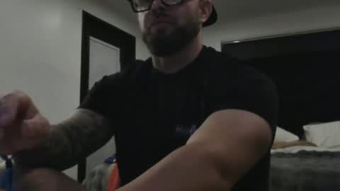 Snapshot of thiccbull12 chatting on 06.25.26 thiccbull12 online show from 06.25.26
