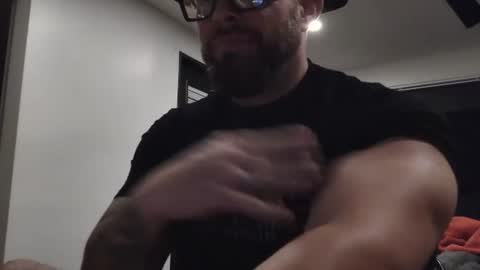 Snapshot of thiccbull12 chatting on 07.27.26 thiccbull12 online show from 07.27.26
