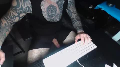 Snapshot of thicchogg chatting on 02.15.26 thicchogg online show from 02.15.26