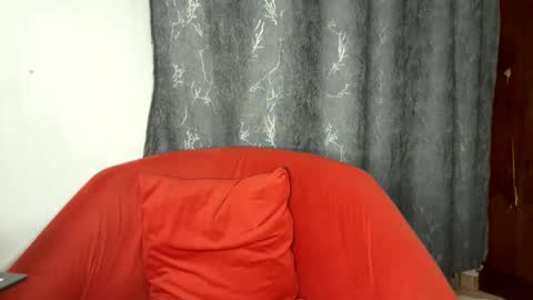 Snapshot of thick_jojo chatting on 12.14.25 Call me Taliee online show from 12.14.25