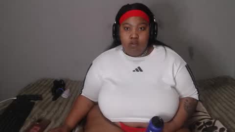 thickassmamie26 online show from 05.28.26