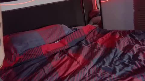 ThickHandsomeMan online show from 01.27.25