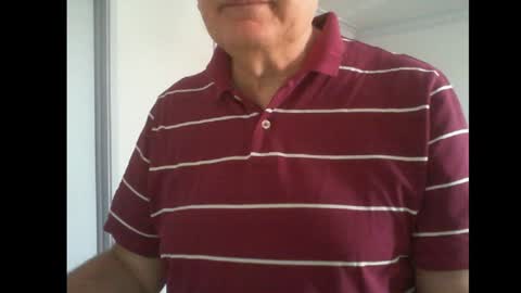 Snapshot of thickmelnik chatting on 01.10.25 James online show from 01.10.25