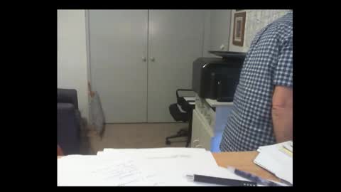 Snapshot of thickmelnik chatting on 11.25.25 James online show from 11.25.25