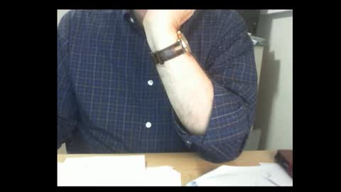 Snapshot of thickmelnik chatting on 12.14.25 James online show from 12.14.25