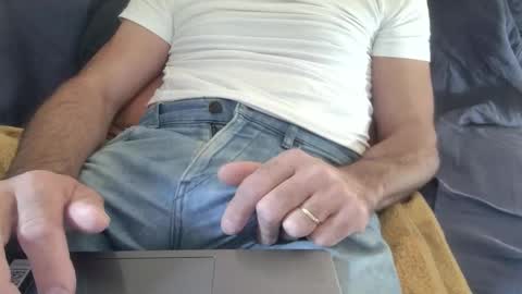 Snapshot of thickrum chatting on 11.09.25 Thickru online show from 11.09.25