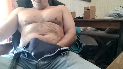 Snapshot of thicktok13 chatting on 02.21.25 thicktok13 online show from 02.21.25