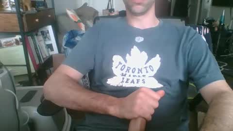 Snapshot of thickty chatting on 12.05.25 thickty online show from 12.05.25