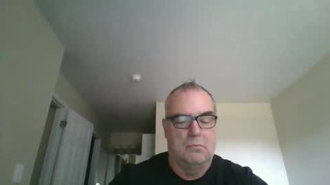 Snapshot of thickwhiteload chatting on 10.03.25 thickwhiteload online show from 10.03.25