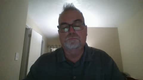 Snapshot of thickwhiteload chatting on 11.21.25 thickwhiteload online show from 11.21.25