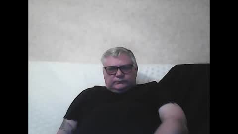 Snapshot of thierrysymp chatting on 12.17.24 Thierrysymp online show from 12.17.24