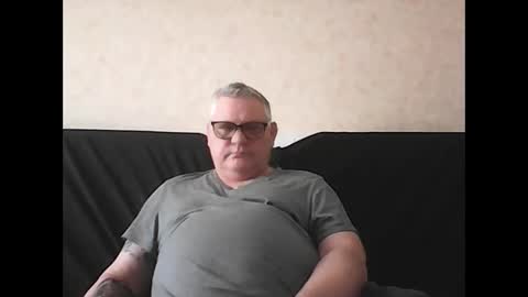 Snapshot of thierrysymp chatting on 02.09.25 Thierrysymp online show from 02.09.25