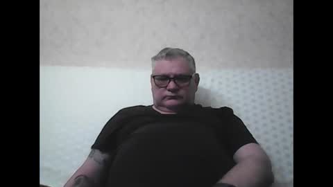 Snapshot of thierrysymp chatting on 02.12.25 Thierrysymp online show from 02.12.25