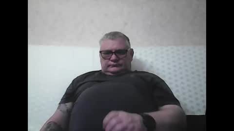 Snapshot of thierrysymp chatting on 02.15.25 Thierrysymp online show from 02.15.25