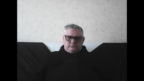 Snapshot of thierrysymp chatting on 03.04.25 Thierrysymp online show from 03.04.25