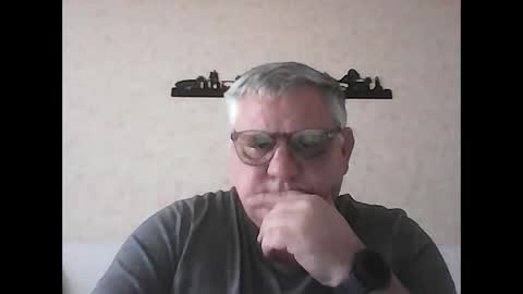Snapshot of thierrysymp chatting on 03.10.25 Thierrysymp online show from 03.10.25