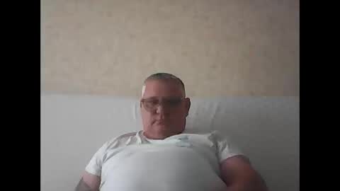 Snapshot of thierrysymp chatting on 10.08.25 Thierrysymp online show from 10.08.25