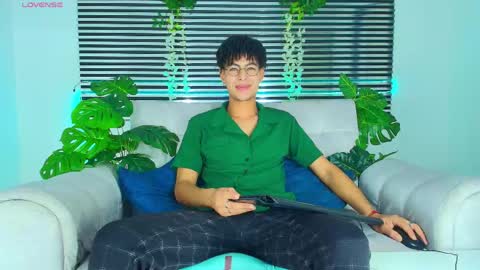 Thiago Saenzz online show from 04.13.26