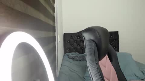 thin_tommy11 online show from 01.26.25