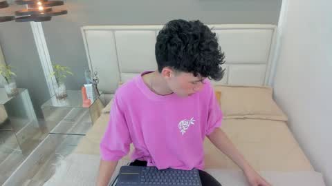 Thom online show from 04.14.26