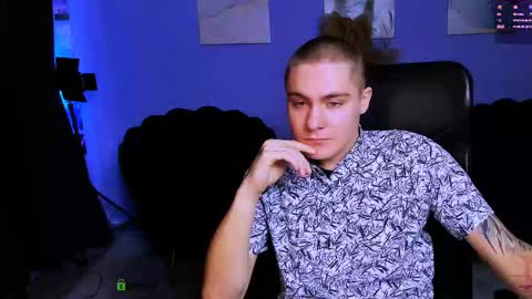 thomas_crow online show from 11.22.25